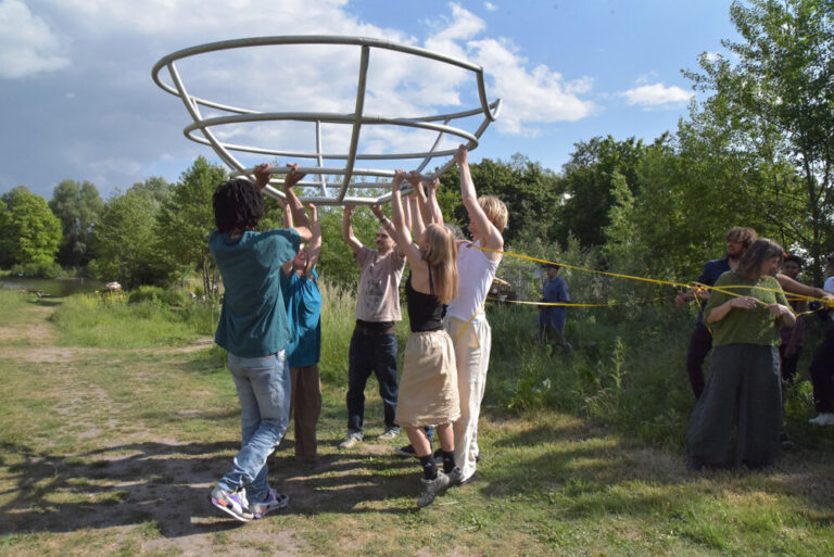 OPEN CALL Explodium Outdoor familiedag – Verbinding en vriendschap in een veranderende wereld